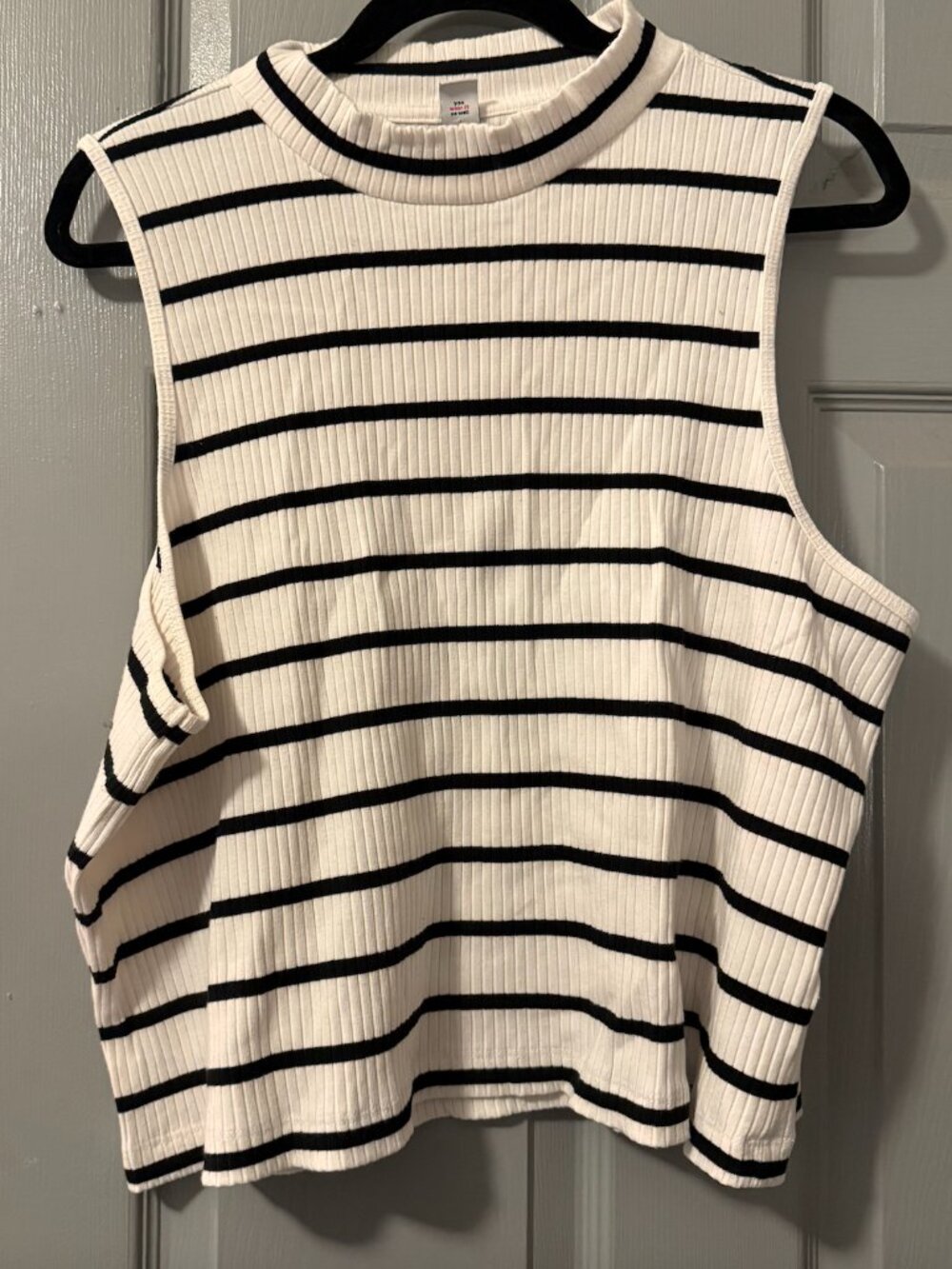 Old Navy Ribbed Mock Neck Sleeveless Sweater Tank Black & White Stripe | XXL